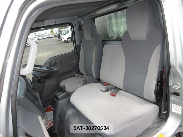 Isuzu ELF TRUCK 2017-09 7961408-16