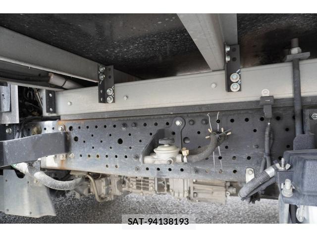 Isuzu ELF TRUCK 2021-04 7961421-11