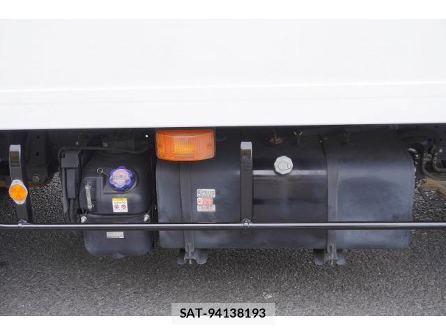 Isuzu ELF TRUCK 2021-04 7961421-26