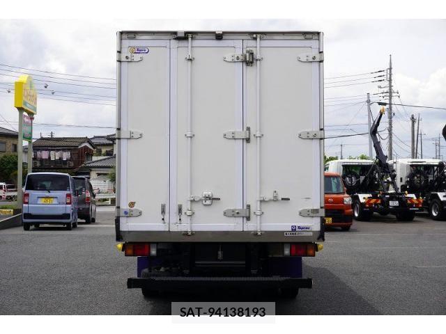 Isuzu ELF TRUCK 2021-04 7961421-3