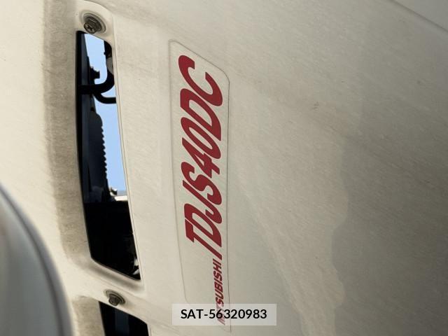Isuzu ELF TRUCK 2018-04 7961448-10