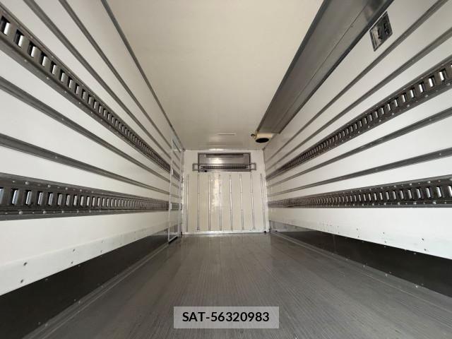 Isuzu ELF TRUCK 2018-04 7961448-5