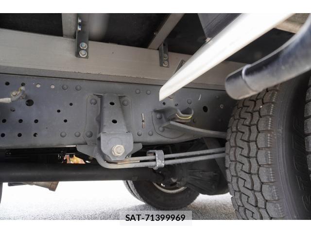 Isuzu ELF TRUCK 2020-05 7961428-10