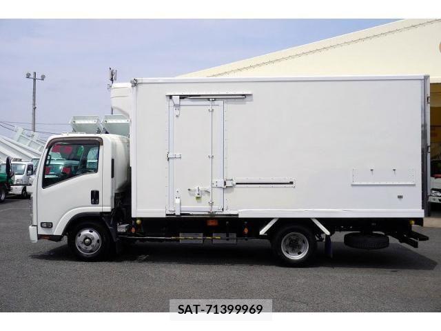 Isuzu ELF TRUCK 2020-05 7961428-2
