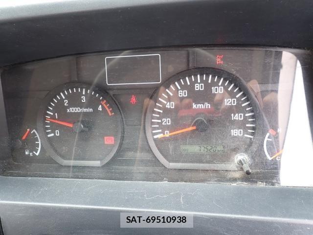 Isuzu ELF TRUCK 2015-09 7961453-12
