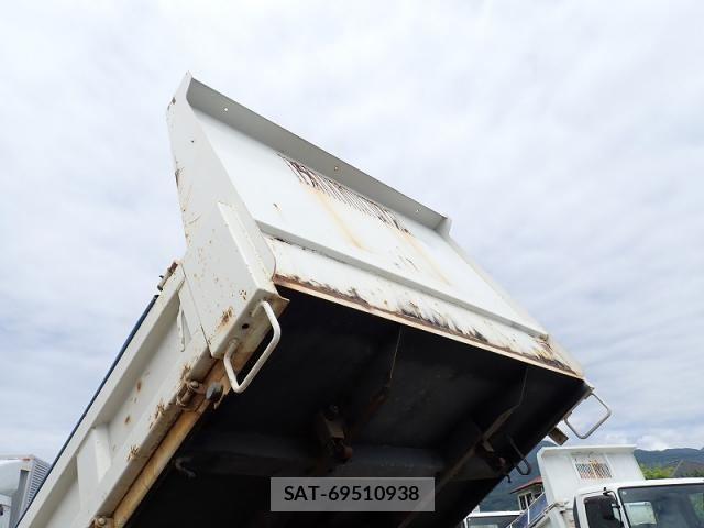 Isuzu ELF TRUCK 2015-09 7961453-15