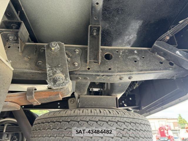 Isuzu ELF TRUCK 2016-03 7961455-18