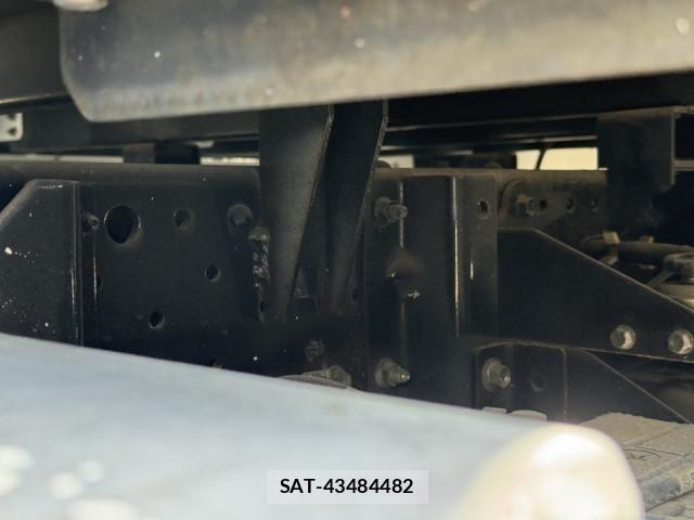Isuzu ELF TRUCK 2016-03 7961455-19