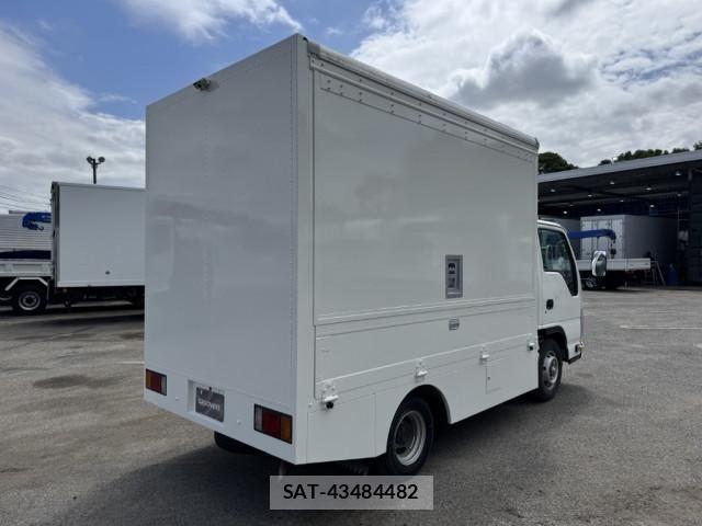 Isuzu ELF TRUCK 2016-03 7961455-3