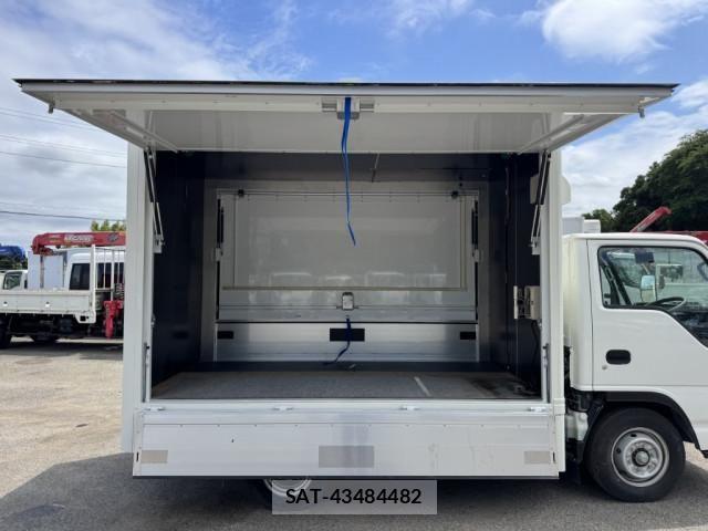 Isuzu ELF TRUCK 2016-03 7961455-8