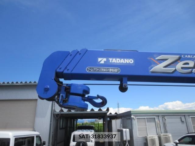 Isuzu ELF TRUCK 2018-01 7961394-11