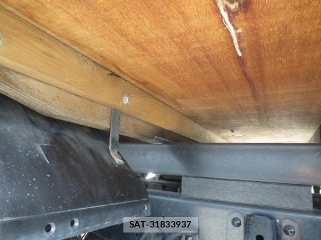 Isuzu ELF TRUCK 2018-01 7961394-21