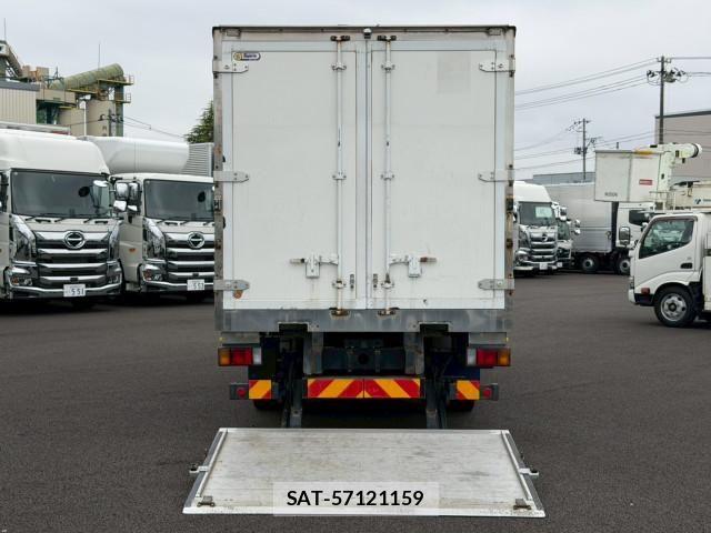 Isuzu ELF TRUCK 2017-06 7961396-11