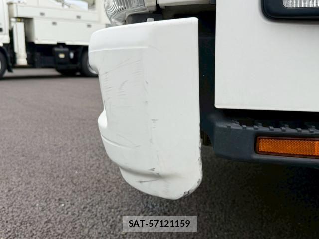 Isuzu ELF TRUCK 2017-06 7961396-15