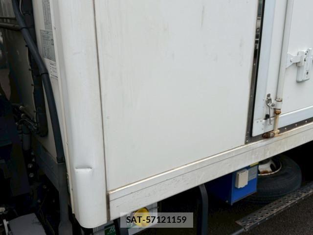 Isuzu ELF TRUCK 2017-06 7961396-20