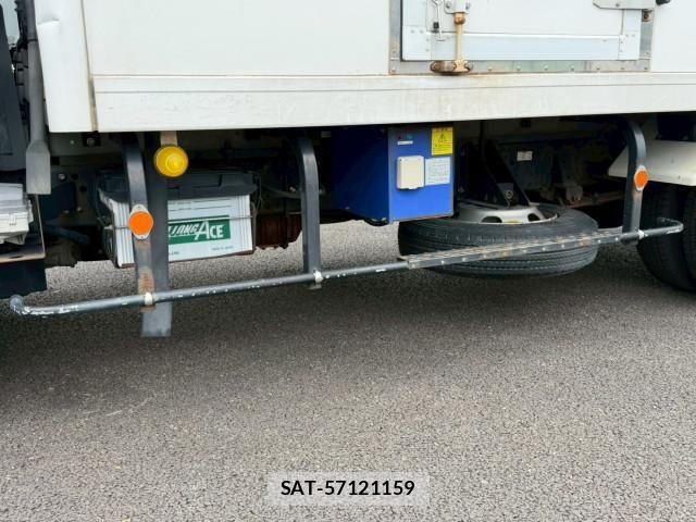 Isuzu ELF TRUCK 2017-06 7961396-21