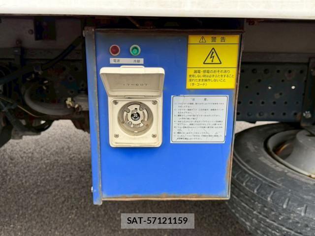 Isuzu ELF TRUCK 2017-06 7961396-22