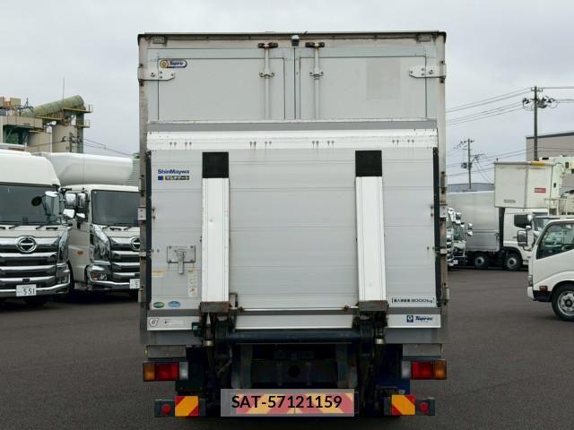 Isuzu ELF TRUCK 2017-06 7961396-4