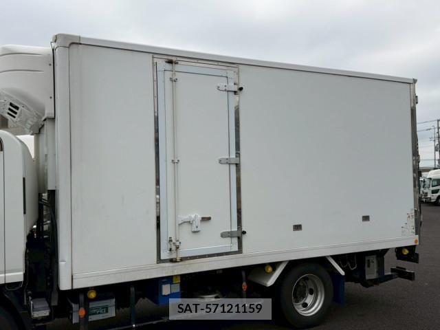 Isuzu ELF TRUCK 2017-06 7961396-6