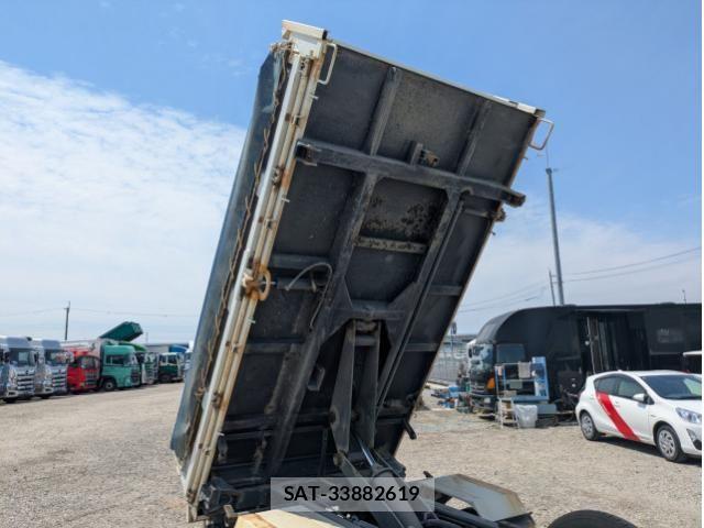 Isuzu ELF TRUCK 2019-07 7961409-17