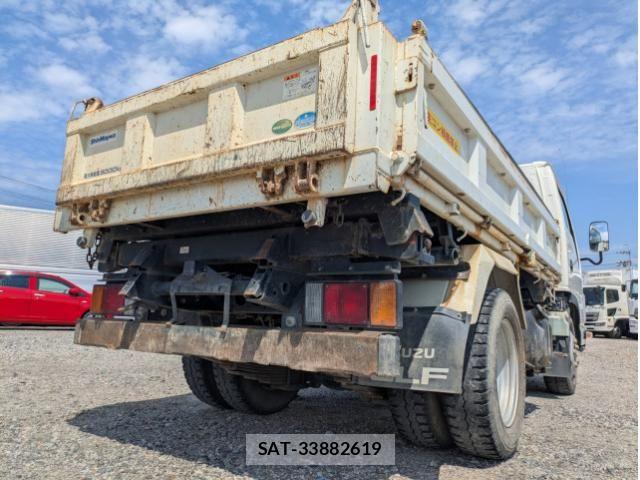 Isuzu ELF TRUCK 2019-07 7961409-5