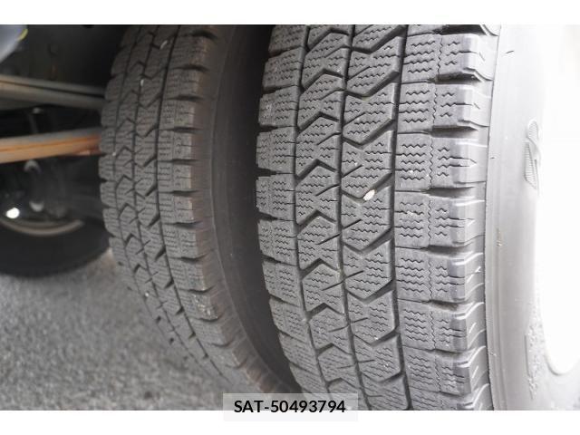 Isuzu ELF TRUCK 2020-05 7961429-9