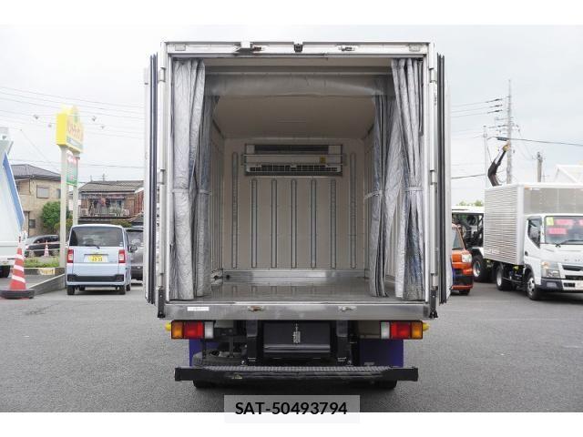 Isuzu ELF TRUCK 2020-05 7961429-17