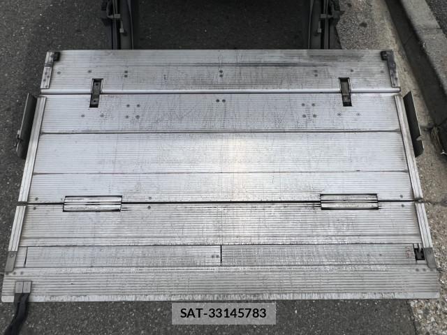 Isuzu ELF TRUCK 2010-06 7961413-9