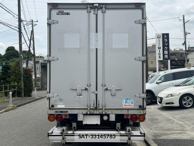 Isuzu ELF TRUCK 2010-06 7961413-7