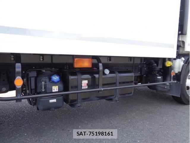 Isuzu ELF TRUCK 2021-05 7961441-19