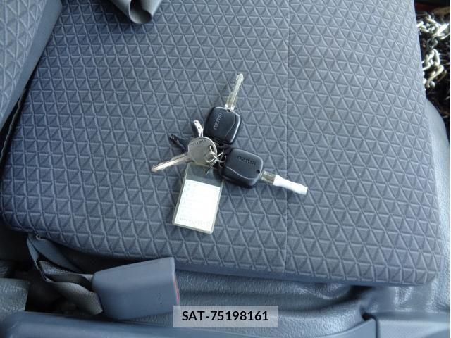 Isuzu ELF TRUCK 2021-05 7961441-25