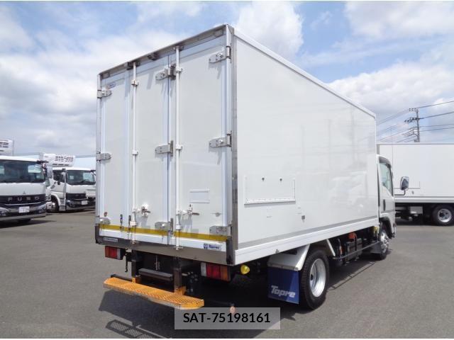Isuzu ELF TRUCK 2021-05 7961441-2