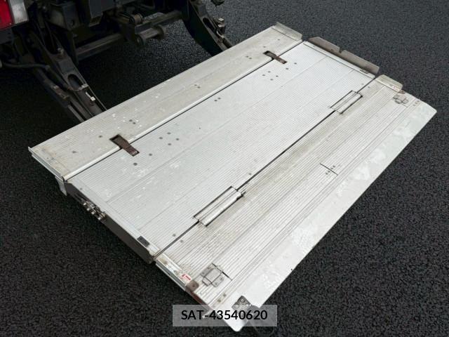 Isuzu ELF TRUCK 2019-03 7961374-16