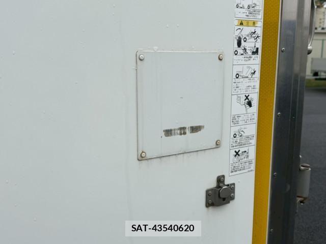 Isuzu ELF TRUCK 2019-03 7961374-24