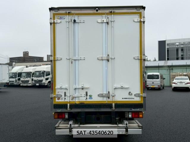 Isuzu ELF TRUCK 2019-03 7961374-4