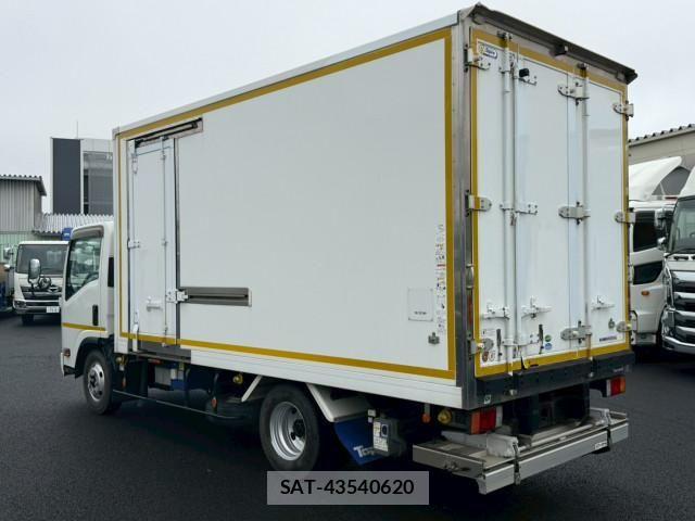 Isuzu ELF TRUCK 2019-03 7961374-5