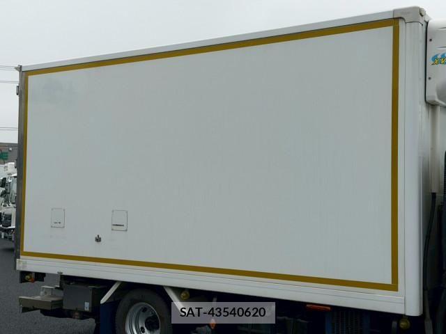 Isuzu ELF TRUCK 2019-03 7961374-8