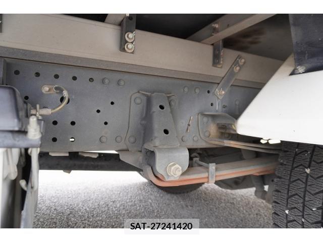 Isuzu ELF TRUCK 2021-05 7961430-10