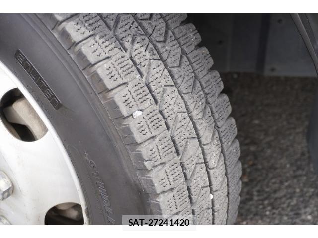Isuzu ELF TRUCK 2021-05 7961430-8