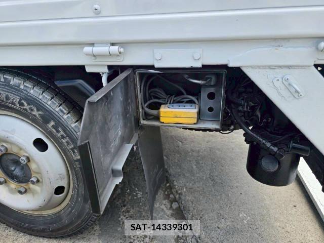 Isuzu ELF TRUCK 2006-04 7961465-15