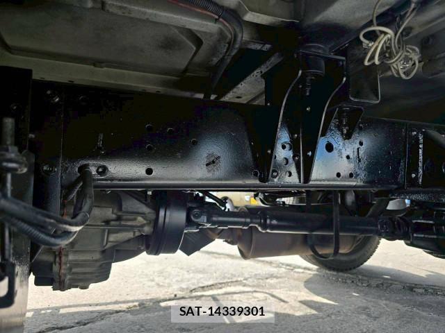 Isuzu ELF TRUCK 2006-04 7961465-17