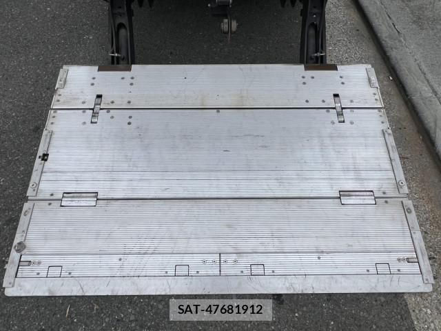 Isuzu ELF TRUCK 2011-10 7961462-9