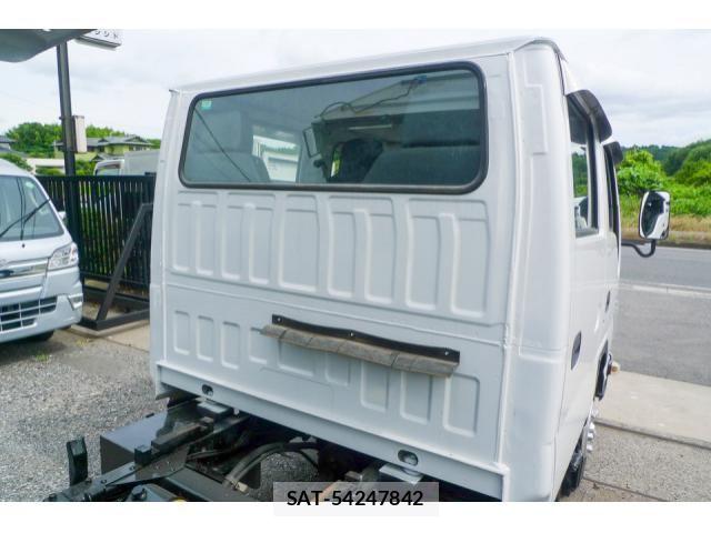 Isuzu ELF TRUCK 2014-07 7961426-10