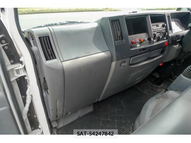 Isuzu ELF TRUCK 2014-07 7961426-27