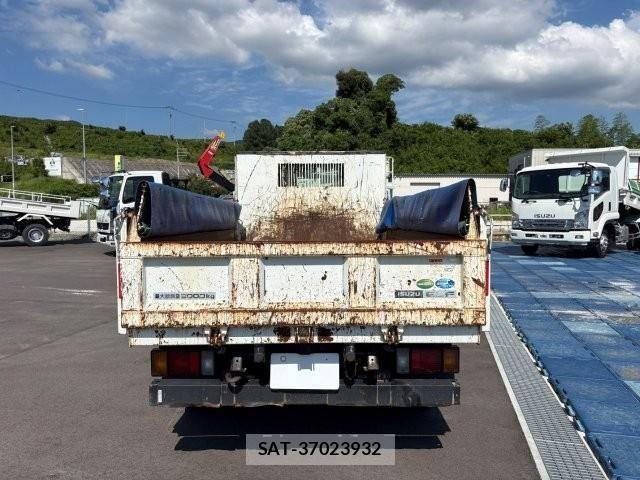Isuzu ELF TRUCK 2021-06 7961391-7