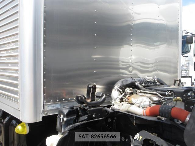 Isuzu ELF TRUCK 2018-03 7979137-13