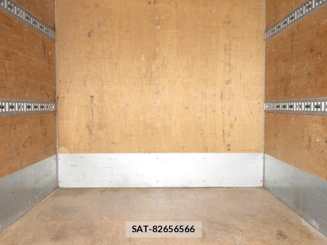 Isuzu ELF TRUCK 2018-03 7979137-26