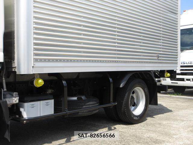 Isuzu ELF TRUCK 2018-03 7979137-8
