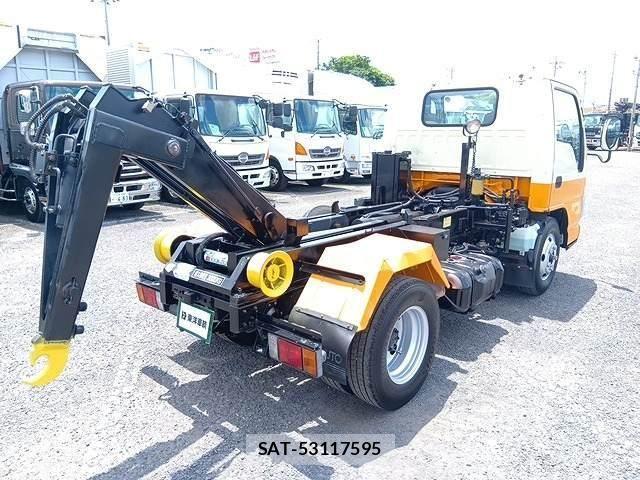 Isuzu ELF TRUCK 2007-03 7979140-11