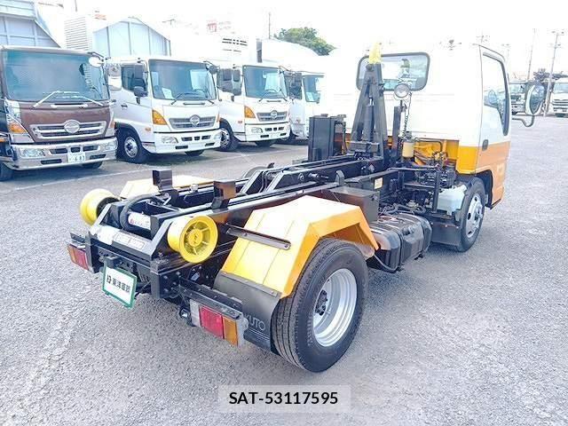 Isuzu ELF TRUCK 2007-03 7979140-3